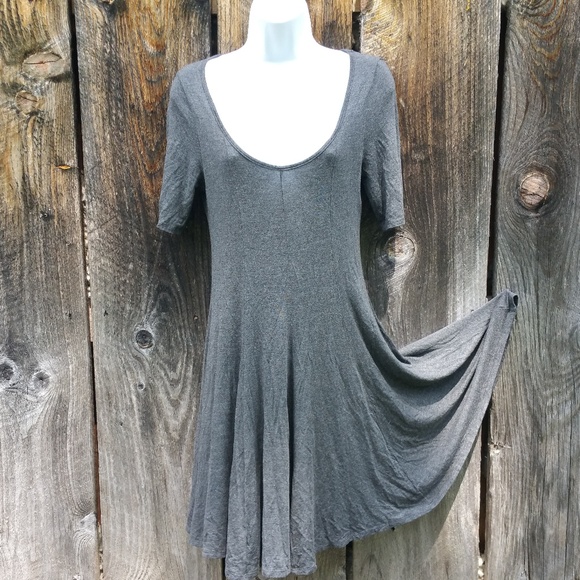 Short Sleeve Skater Dress - Picture 2 of 8